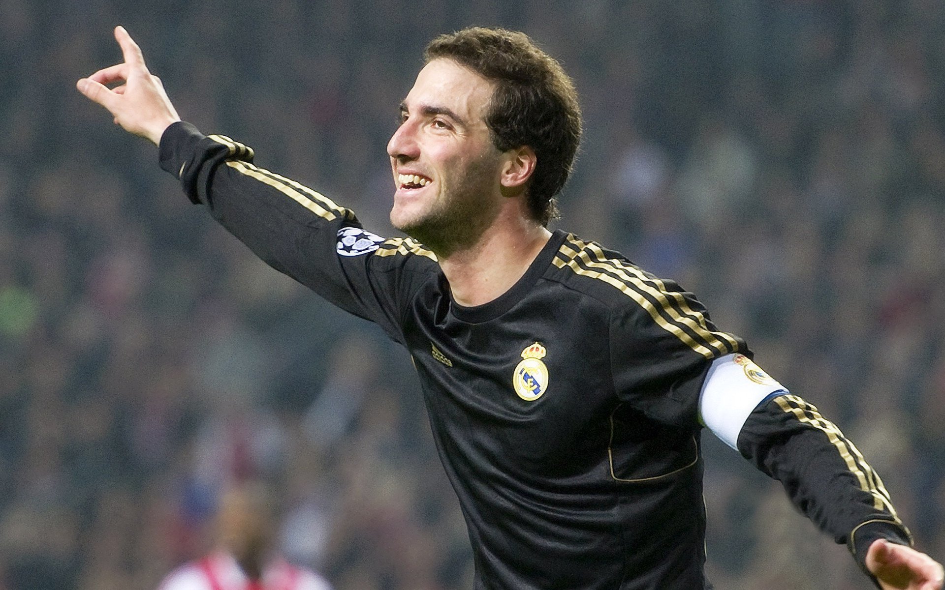 《FIFA》电竞联赛开幕，众多职业玩家齐聚一堂，fifa电竞选手排名