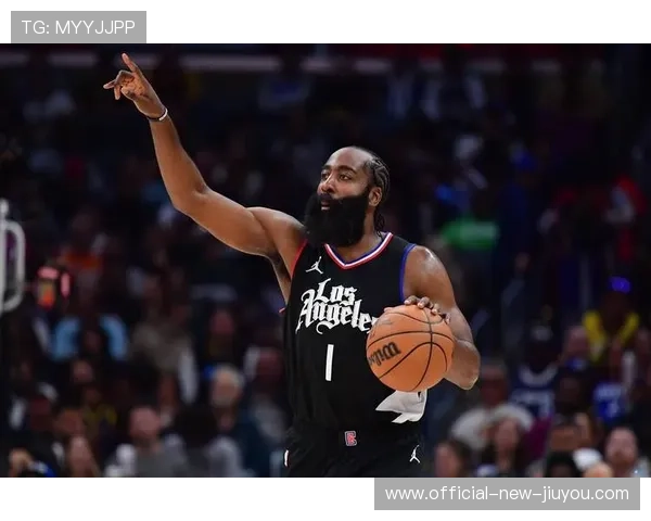 哈登放弃第一出手，洛杉矶快船找到更好机会